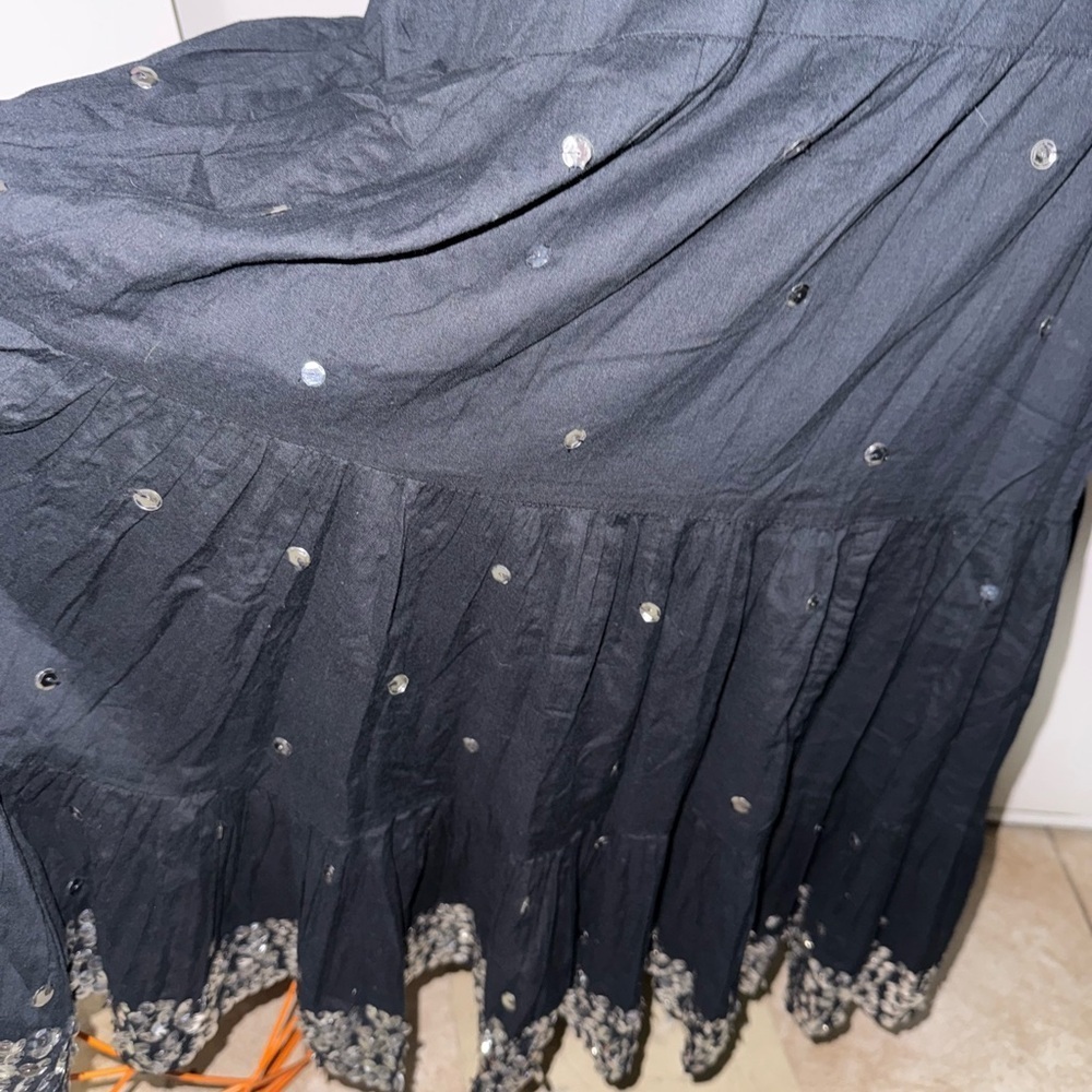 Raviya Black Embellished Tiered Midi Skirt for Cocktail - Picture 5 of 6